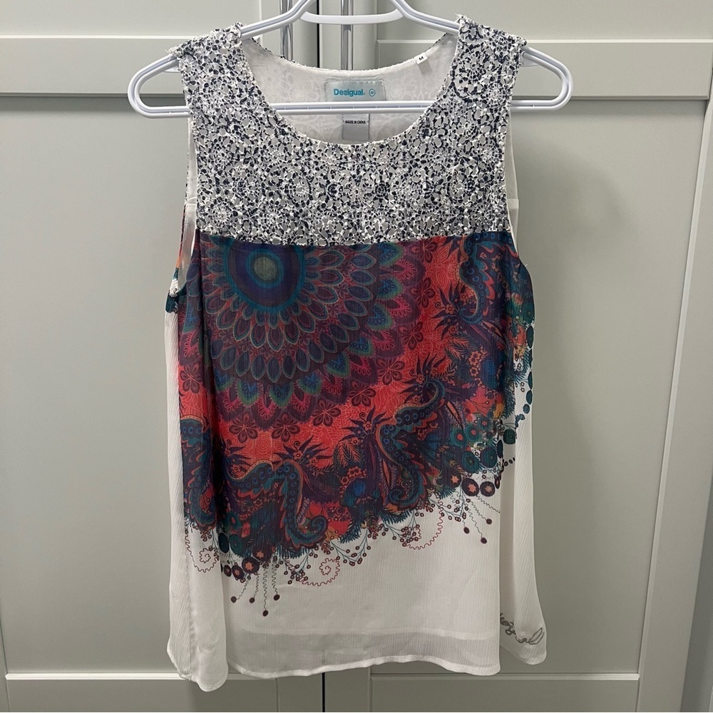 DESIGUAL Rosa Woven Sleeveless Graphic Top Blouse | Raspberry | Embroidered Logo